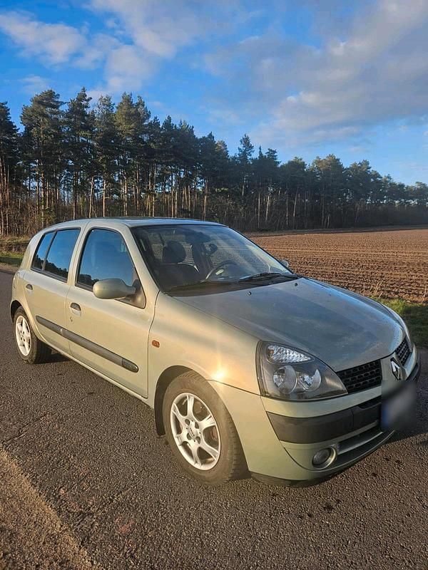 Gebraucht Renault Clio II 70 PS (51 kW) 2002 Grün Limousine