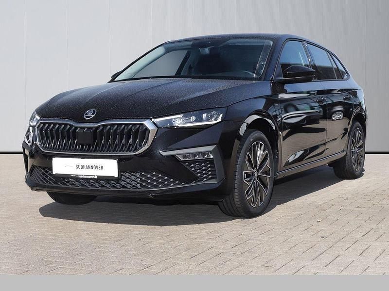 Schwarz Neu 2025 Skoda Scala Tour Kleinwagen | 30.680 € (Teuer) - Bild 1/4