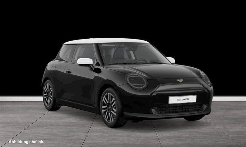 Midnight black Gebraucht 2024 Mini Cooper Kleinwagen | 26.490 € (Fairer Preis) - Bild 1/3