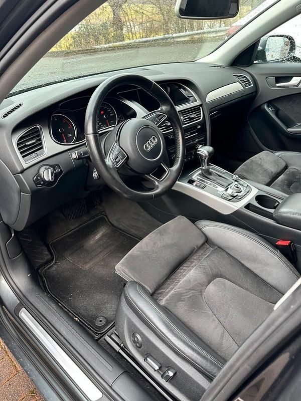 Gebraucht Audi A4 Ambition 150 PS (110 kW) 2013 Grau Kombi