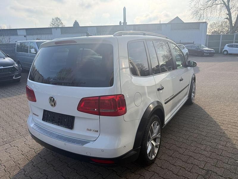 Gebraucht VW Touran Cross 177 PS (130 kW) 2014 Weiß Van / Kleinbus