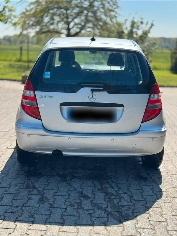 Usata Mercedes A170 116 CV (85 kW) 2004 Argento Utilitaria