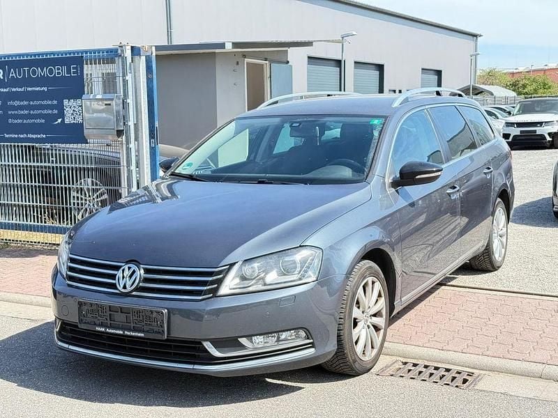 Grau Gebraucht 2014 VW Passat Edition Kombi | 6.900 € (Superpreis) - Bild 1/4