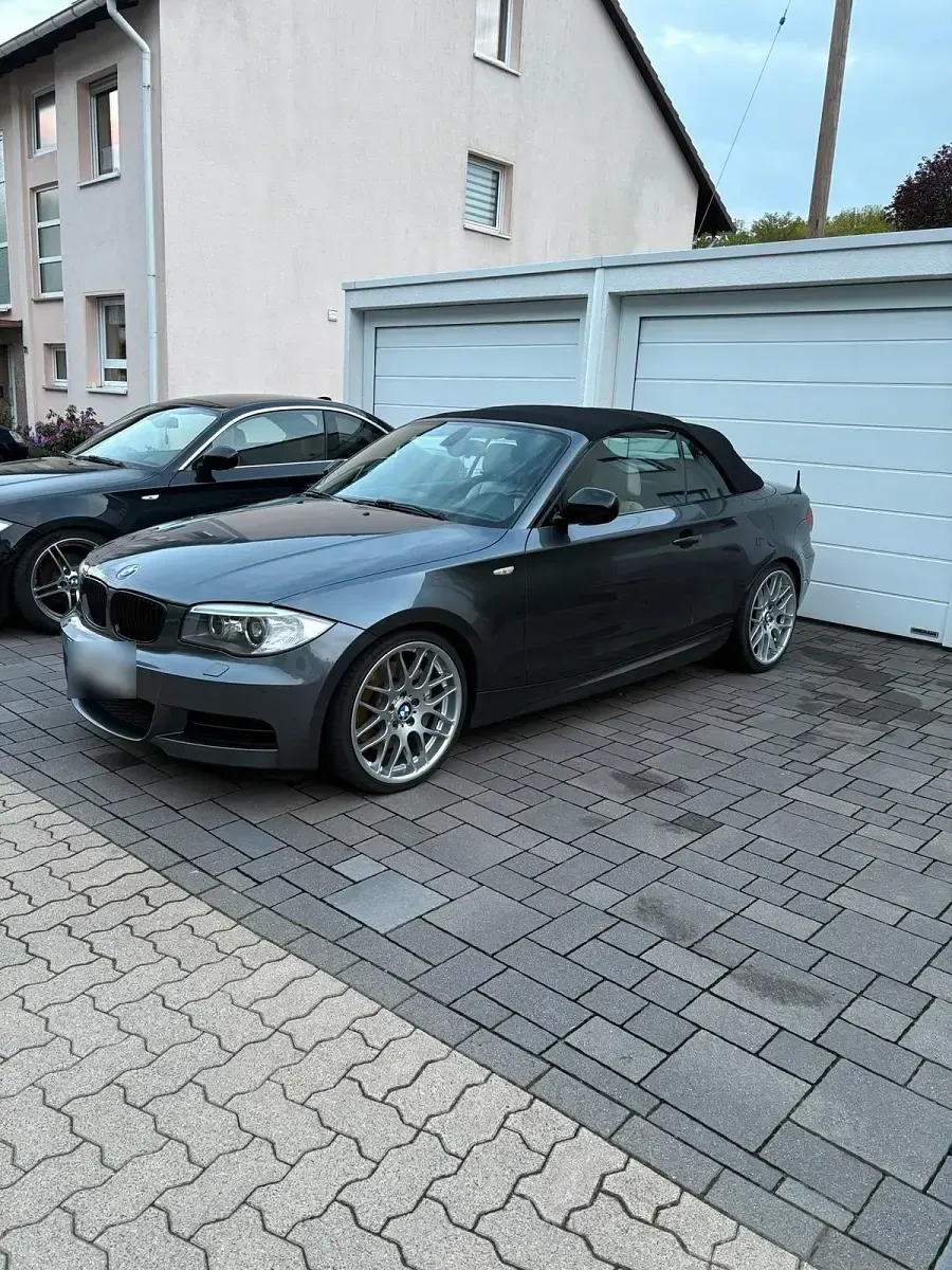 Gebraucht BMW 135 Cabriolet Performance 326 PS (239 kW) 2013 Grau Cabrio