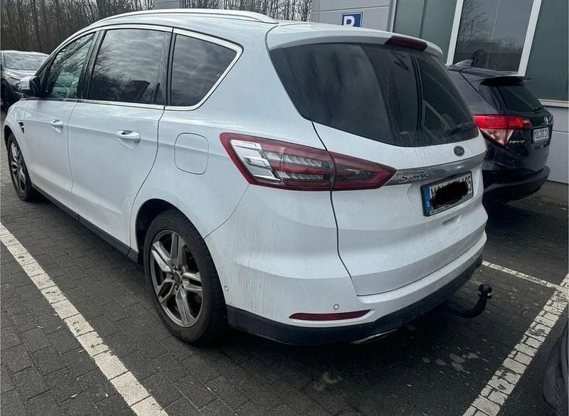 Gebraucht Ford S-MAX Titanium 190 PS (139 kW) 2018 Weiß Van / Kleinbus