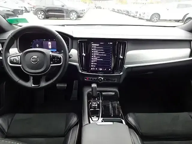 Gebraucht Volvo V90 R-Design 341 PS (250 kW) 2021 Onyx black / metallic Kombi