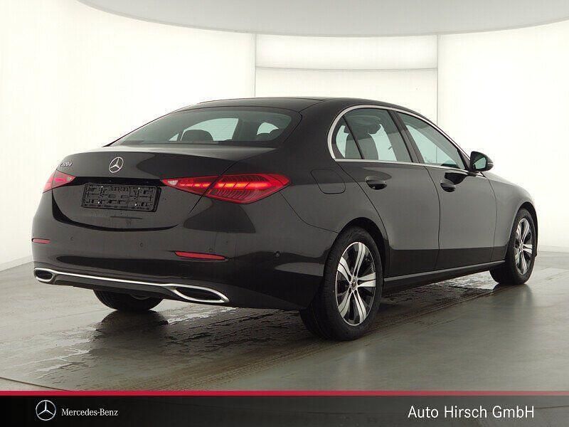 Gebraucht Mercedes C220 Avantgarde 200 PS (147 kW) 2022 Obsidianschwarz Limousine