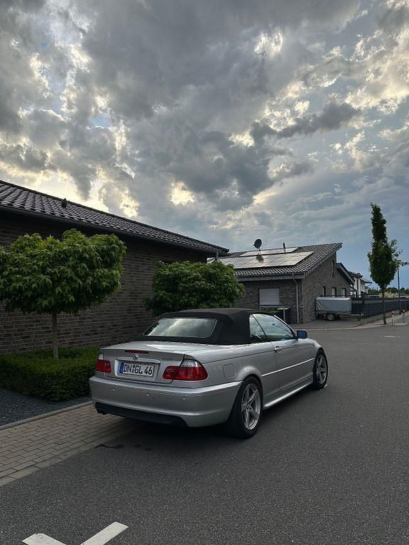 Gebraucht BMW 330 Cabriolet Exclusive 231 PS (169 kW) 2004 Silber Cabrio