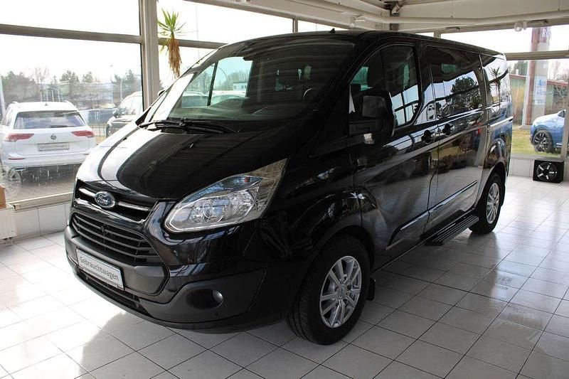 Gebraucht Ford Transit Tourneo Titanium 155 PS (114 kW) 2015 Pantherschwarz metallic Van / Kleinbus