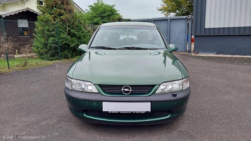 Grün Gebraucht 1996 Opel Vectra Limousine | 1.200 € (Guter Preis) - Bild 1/4