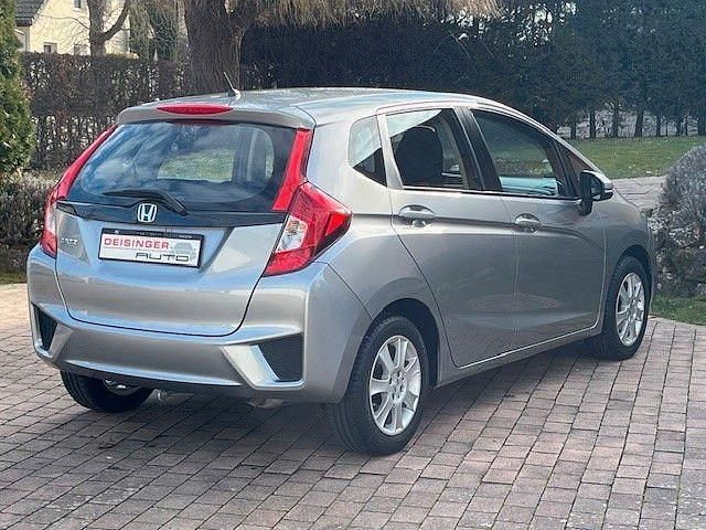 Gebraucht Honda Jazz Trend 102 PS (75 kW) 2017 Silber Kleinwagen