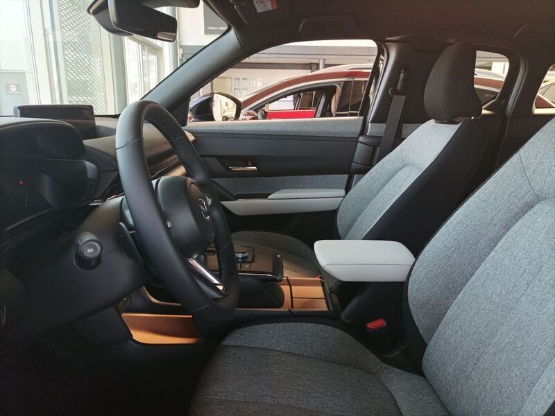 Gebraucht Mazda MX30 Exclusive-Line 106 kW (145 PS) 2024 Jet black SUV