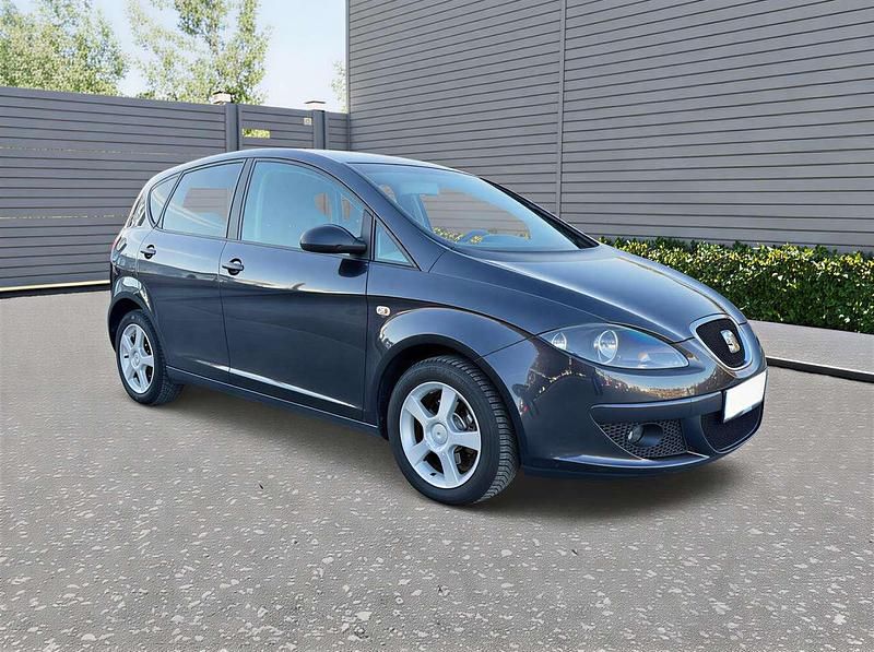 Grau Gebraucht 2006 Seat Altea Kombi | 3.770 € (Fairer Preis) - Bild 1/4