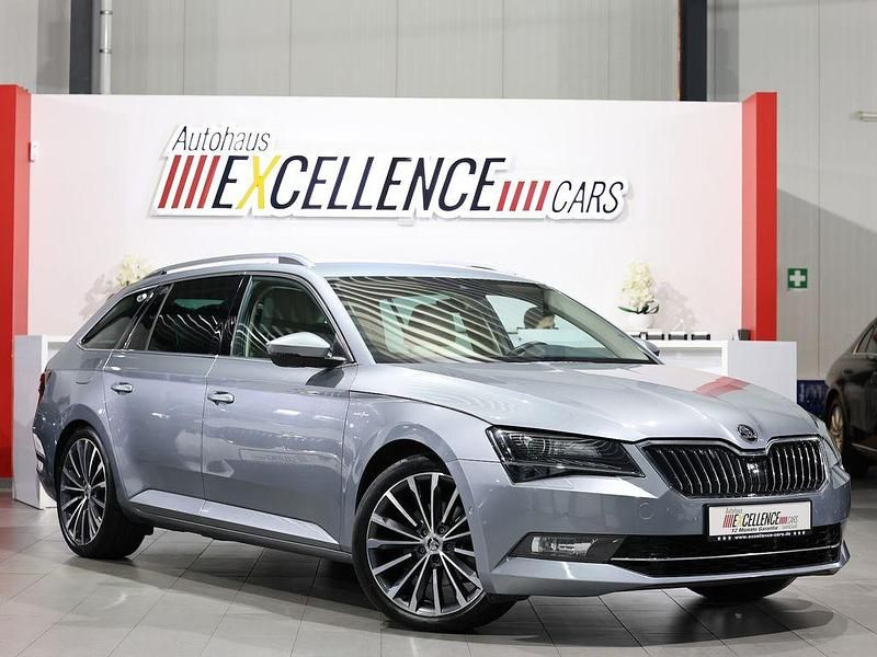 Gebraucht Skoda Superb LAURIN & KLEMENT 220 PS (161 kW) 2016 Grau Kombi