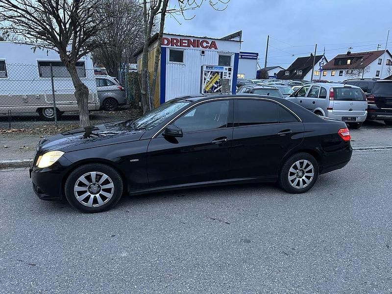 Second-hand Mercedes E220 170 CP (125 kW) 2009 Other Berlinǎ