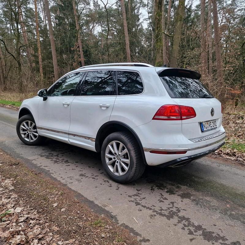 Weiß Gebraucht 2017 VW Touareg SUV | 21.499 € (Guter Preis) - Bild 1/4