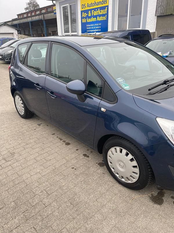 Gebraucht Opel Meriva 100 PS (73 kW) 2010 Blau Van / Kleinbus