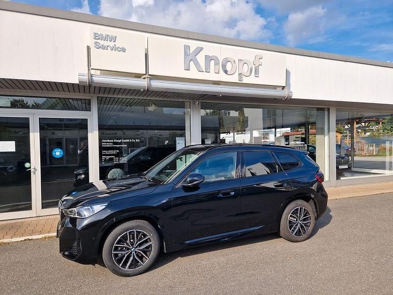 Schwarz Gebraucht 2024 BMW X1 M Sport SUV | 44.900 € (Teuer) - Bild 1/4