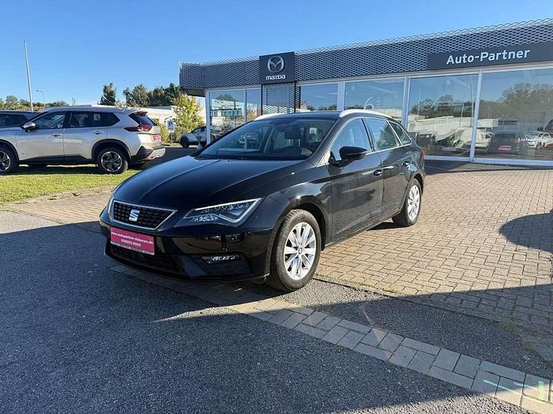 Mitternachtsschwarz Gebraucht 2019 Seat Leon ST Style Kombi | 13.990 € (Fairer Preis) - Bild 1/4