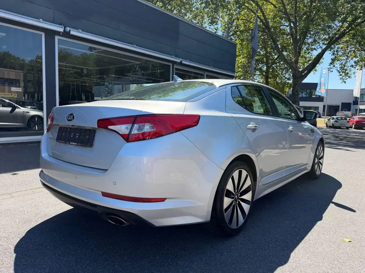 Gebraucht Kia Optima Spirit 165 PS (121 kW) 2013 Silber Limousine