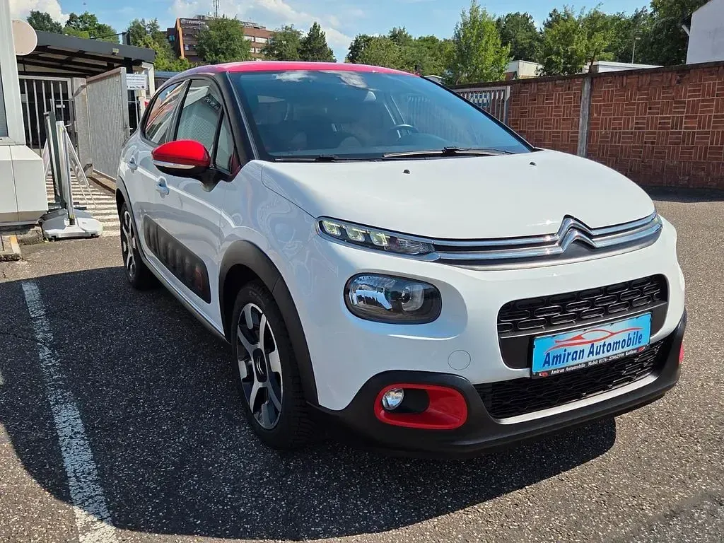 Gebraucht Citroën C3 Shine 82 PS (60 kW) 2019 Weiß Kleinwagen