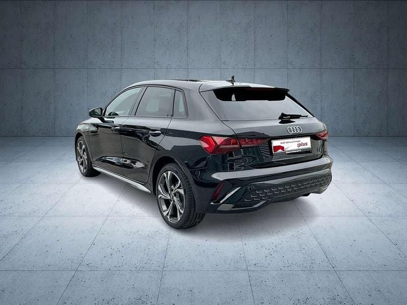 Gebraucht Audi A3 S-Line 204 PS (150 kW) 2025 Mythosschwarz metallic Limousine