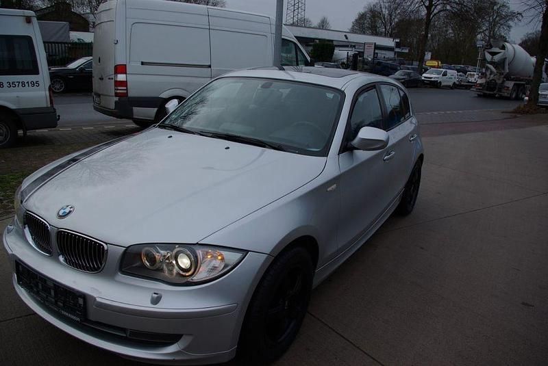 Gebraucht BMW 118 Advantage 143 PS (105 kW) 2010 Silber Kleinwagen