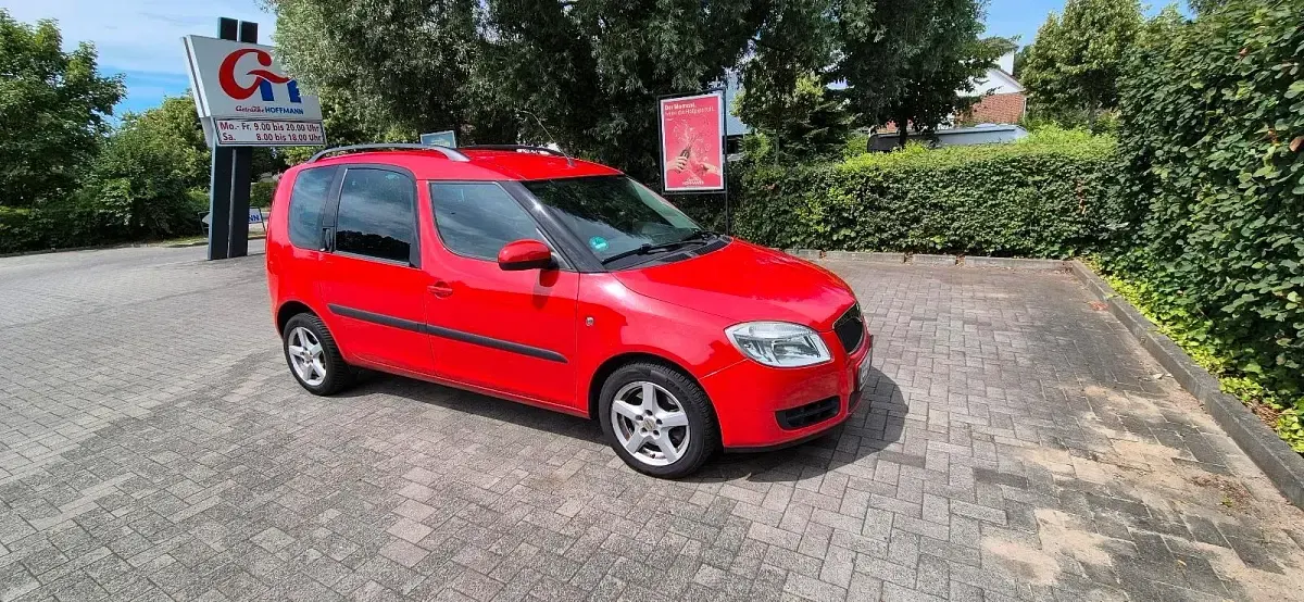 Gebraucht Skoda Roomster 105 PS (77 kW) 2009 Rot Van / Kleinbus