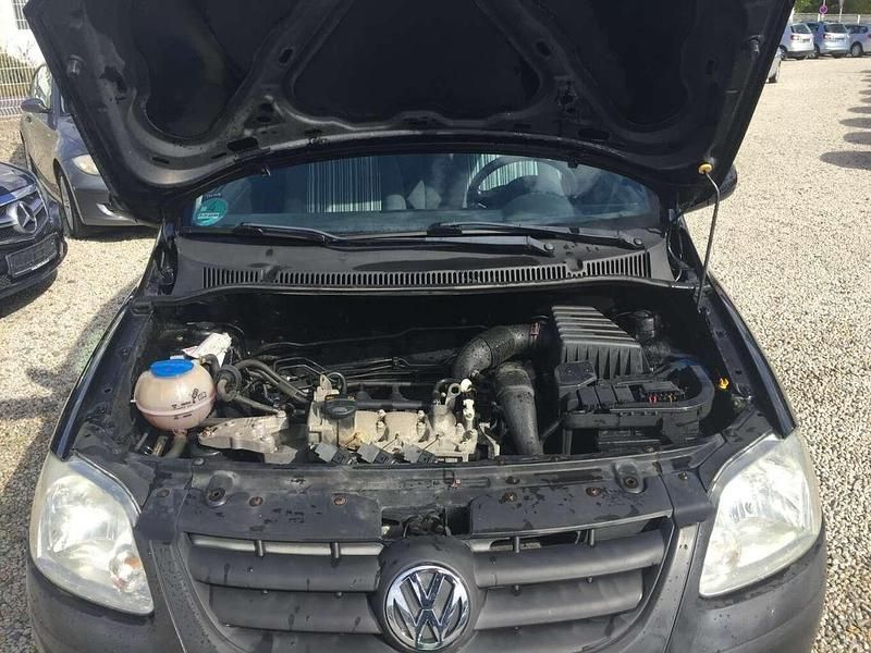 Second-hand VW Fox Basis 54 CP (39 kW) 2007 Negru Hatchback