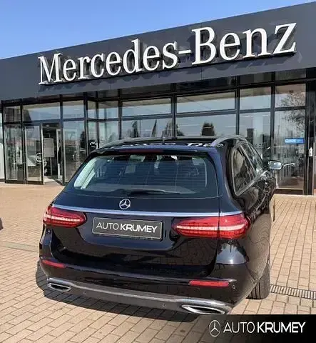 Gebraucht Mercedes E220 Avantgarde 200 PS (147 kW) 2022 Lack obsidianschwarz Kombi