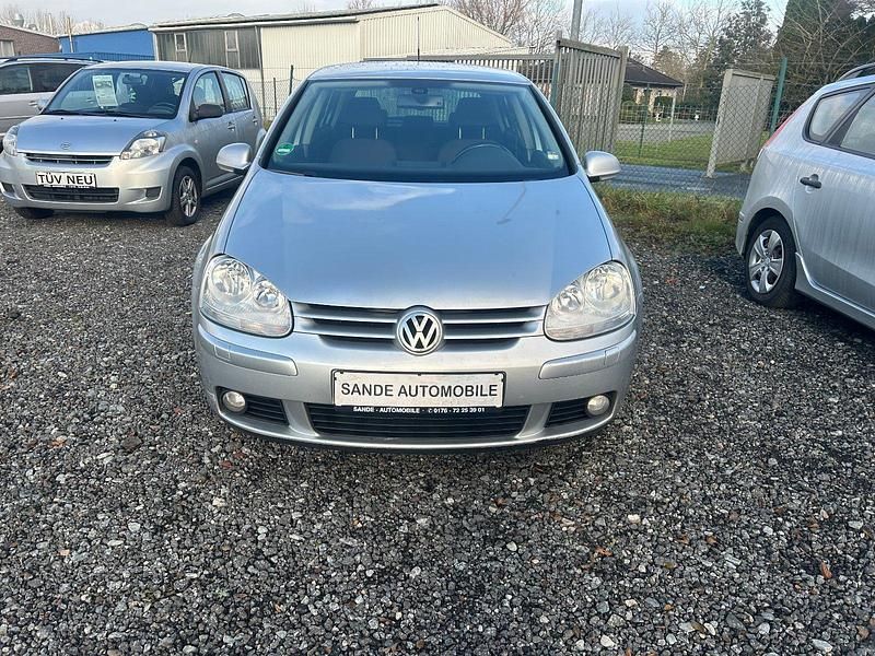 Silber Gebraucht 2007 VW Golf V United Limousine | 3.750 € (Etwas zu teuer) - Bild 1/4