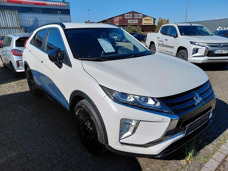 Gebraucht Mitsubishi Eclipse Cross Active 148 PS (108 kW) 2019 Perlmuttweiß SUV