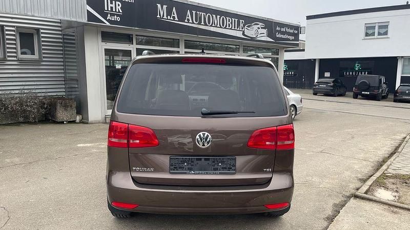 Gebraucht VW Touran Comfortline 140 PS (102 kW) 2012 Braun Van / Kleinbus