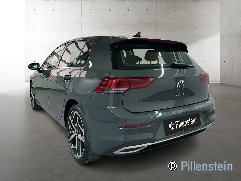 Gebraucht VW Golf VIII Style 150 PS (110 kW) 2023 Grau Limousine