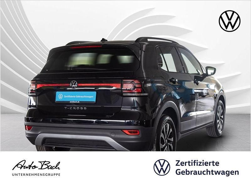 Gebraucht VW T-Cross Active 95 PS (69 kW) 2023 Deep black perleffekt SUV