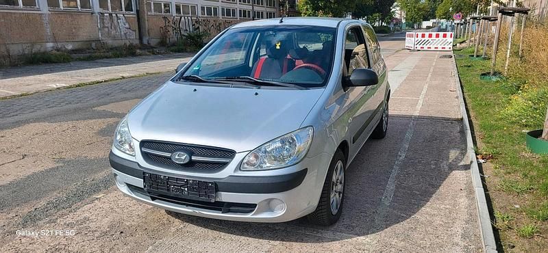 Grau Gebraucht 2009 Hyundai Getz Kleinwagen | 600 € (Superpreis) - Bild 1/4