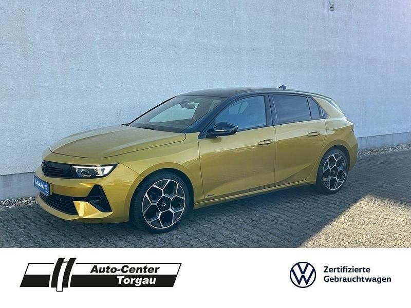 Gelb Gebraucht 2022 Opel Astra Ultimate Limousine | 18.989 € (Fairer Preis) - Bild 1/4