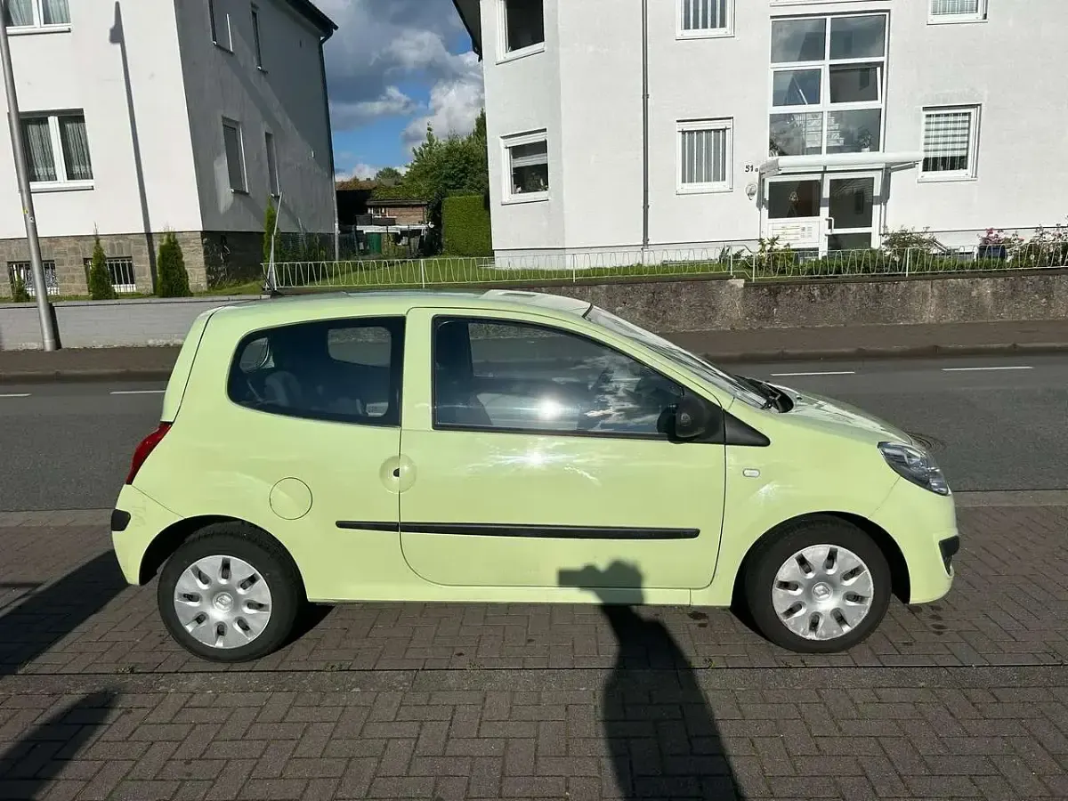 Gebraucht Renault Twingo Authentique 58 PS (42 kW) 2009 Kleinwagen