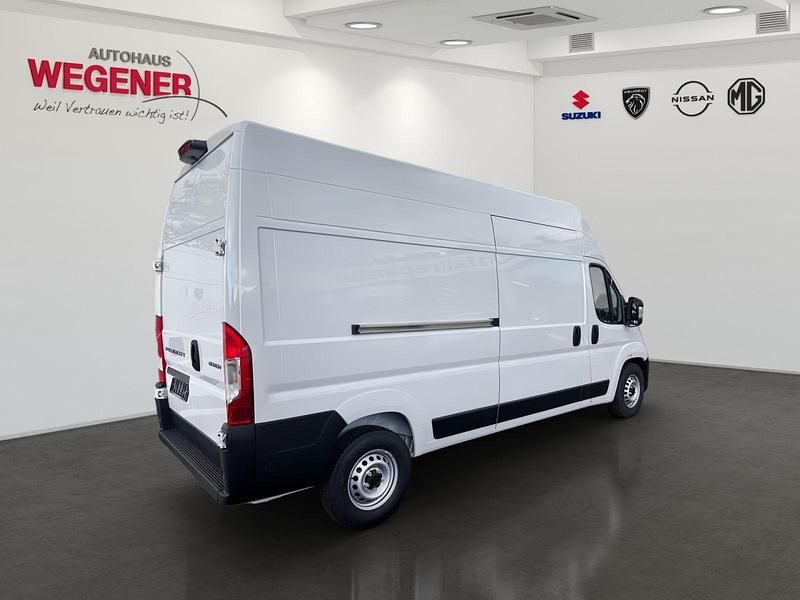 Gebraucht Peugeot Boxer 140 PS (102 kW) 2025 Weiß Van