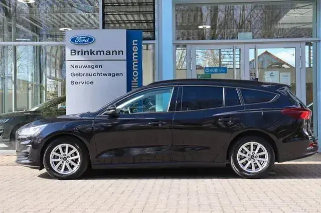 Gebraucht Ford Focus S 120 PS (88 kW) 2022 Schwarz Limousine