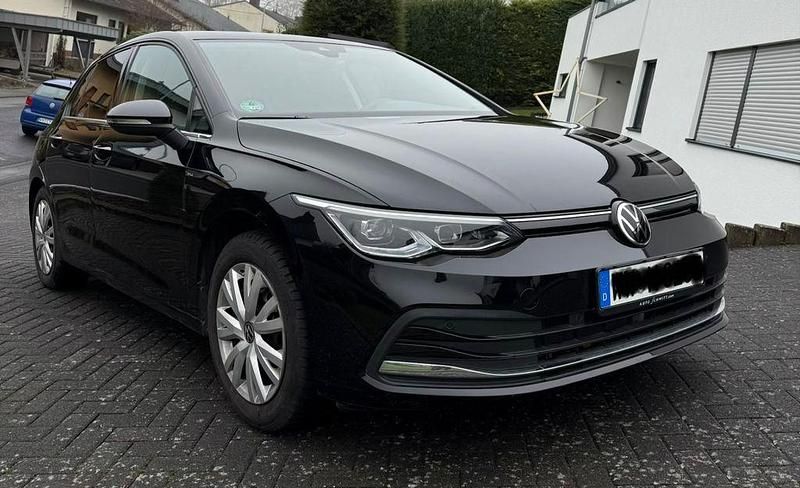 Schwarz Gebraucht 2020 VW Golf VII Style Limousine | 22.400 € (Fairer Preis) - Bild 1/4