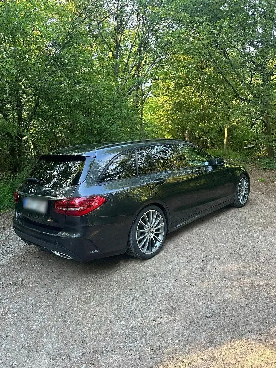 Gebraucht Mercedes C220 AMG 194 PS (142 kW) 2020 Grau Kombi
