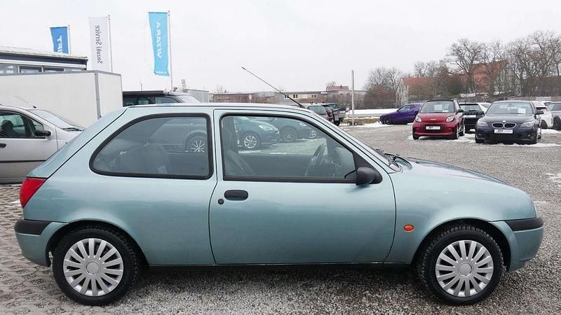 Gebraucht Ford Fiesta 50 PS (36 kW) 2002 Grün Limousine