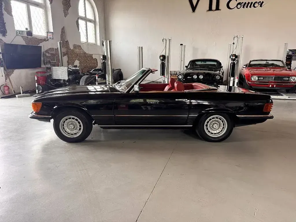 Gebraucht Mercedes SL350 200 PS (147 kW) 1973 Schwarz Cabrio