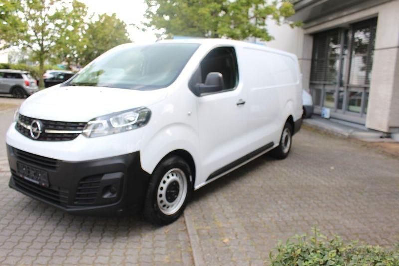 Weiß Gebraucht 2023 Opel Vivaro Edition Van / Kleinbus | 11.100 € (Guter Preis) - Bild 1/4