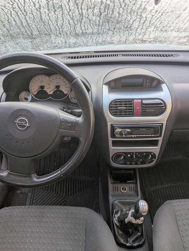 Gebraucht Opel Corsa Njoy 75 PS (55 kW) 2003 Limousine