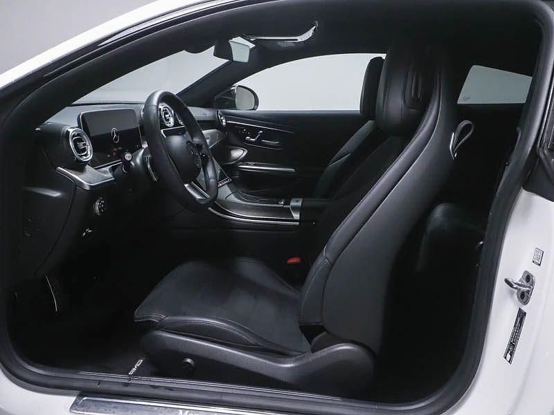 Gebraucht Mercedes 180 AMG 170 PS (125 kW) 2025 Weiß Limousine