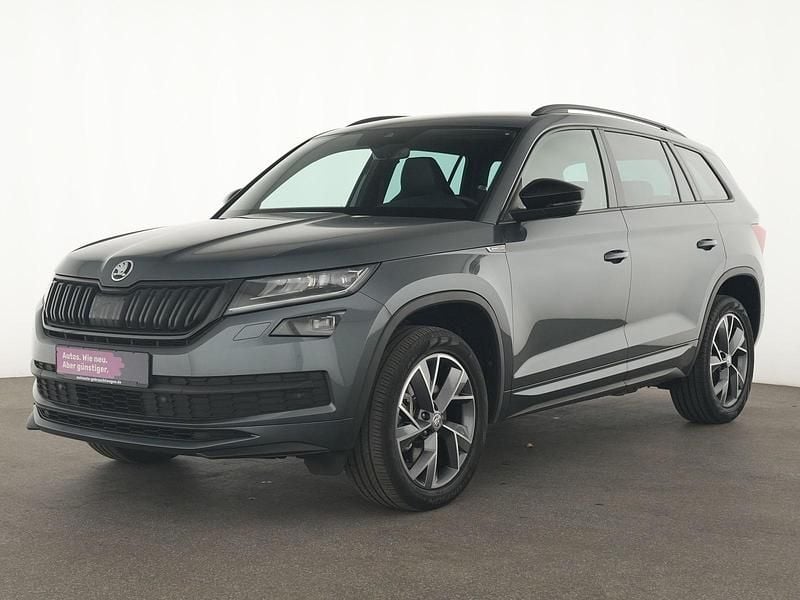 Grau Gebraucht 2021 Skoda Kodiaq SportLine SUV | 34.949 € (Guter Preis) - Bild 1/4