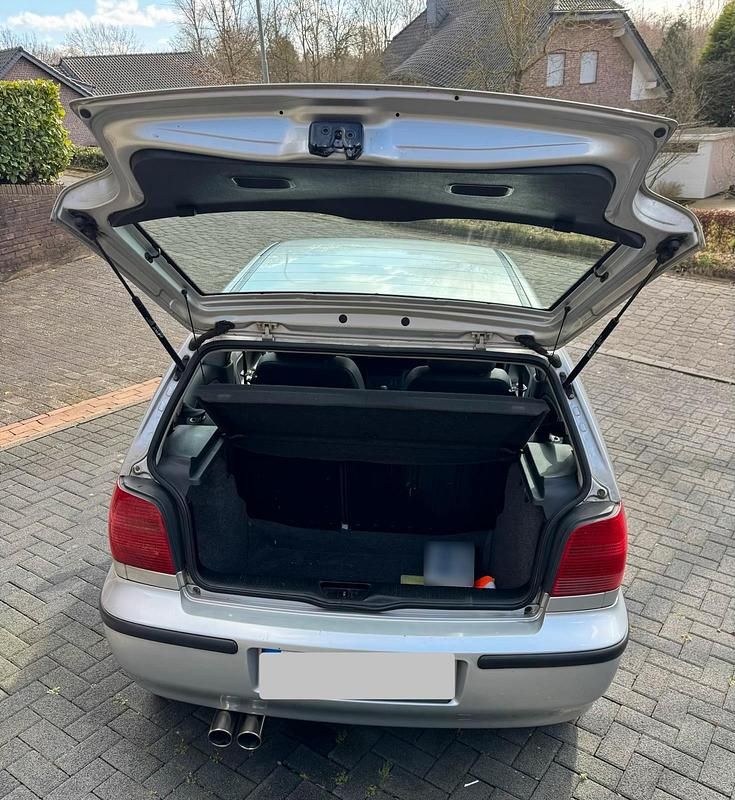 Gebraucht VW Polo 60 PS (44 kW) 2001 Silber Kleinwagen