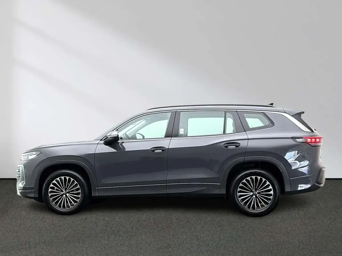 Gebraucht VW Tayron Life 193 PS (141 kW) 2025 Grau SUV